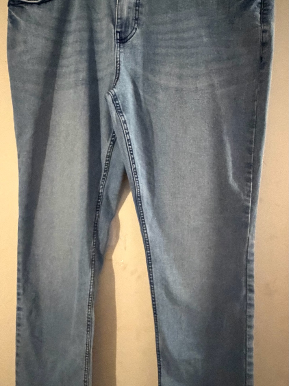 Classic men Light Blue Jeans